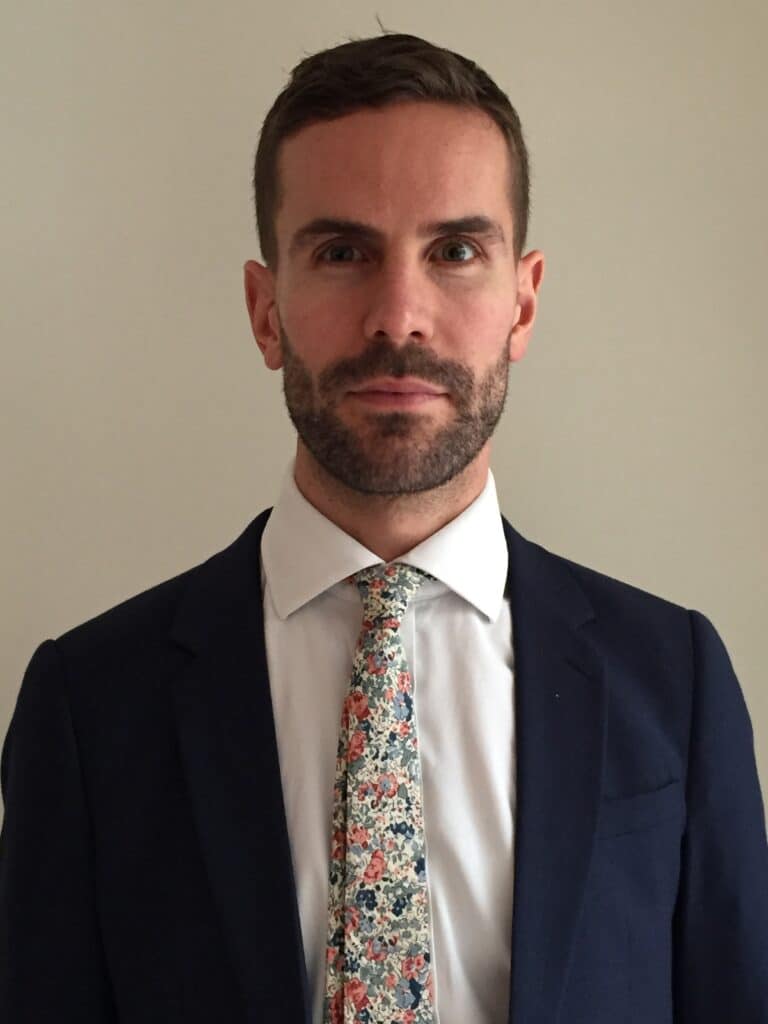 Head shot of Tom Baird